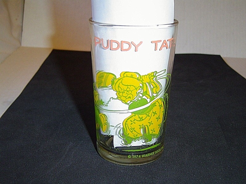 WELCH'S GLASS TWEETY on bottom SYLVESTER GRANDMA Tawt I Taw Puddy Tat VG+ to EXC