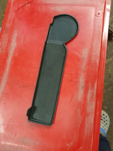 Einlage Tür vorne rechts VW Passat 3C Ablagekasten schwarz 3C1868134