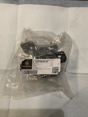 Mercedes-Benz E 220d E 300d Holder Genuine A2137201210