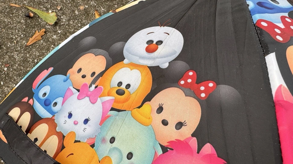 Paraguas de personajes para niños Disney Tsum Tsum - Mickey, Minnie, Pooh, Stitch y más Foto 4 de 4