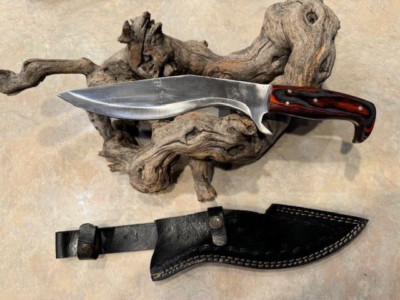 Large High Carbon Fighting Knife w/Laminate wood Handles & leather sheath