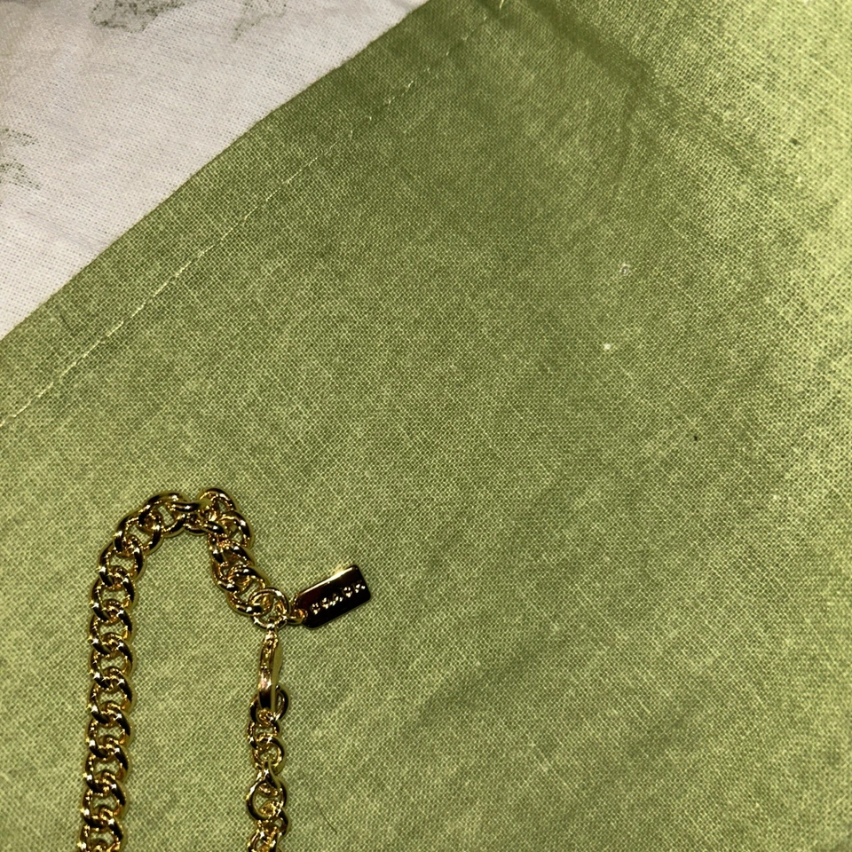 Coach coração bloqueio de giro pavê corrente-link em pulseira de ouro com cristais rosa 8“ - Imagem 2 de 3