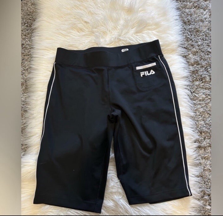 FILA Pantaloncini neri taglia:L vestibilità M