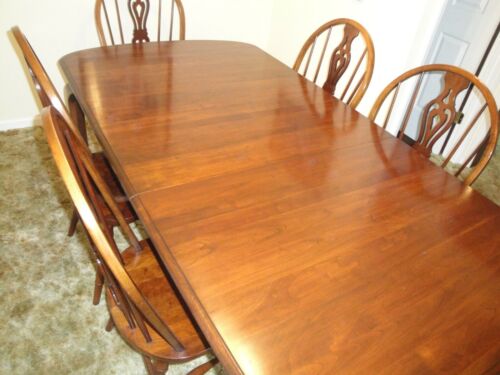 Solid Cherry Dining Table W 6 Chairs, Dining Room Chairs With Cherry Wood Legs