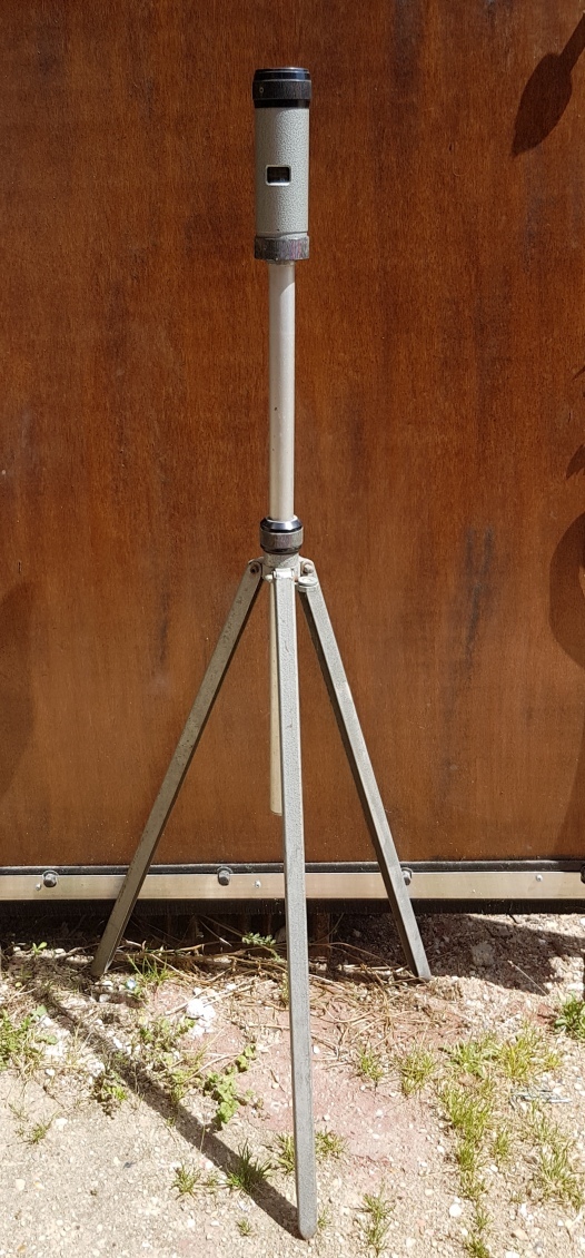 trépied, pied photo Velbon classic (D'occasion) à Bernex pour CHF 9