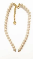 VINTAGE GIVENCHY PEARL BEADED GOLD CLASP & FLOWER TAIL NECKLACE COMPONENT D102