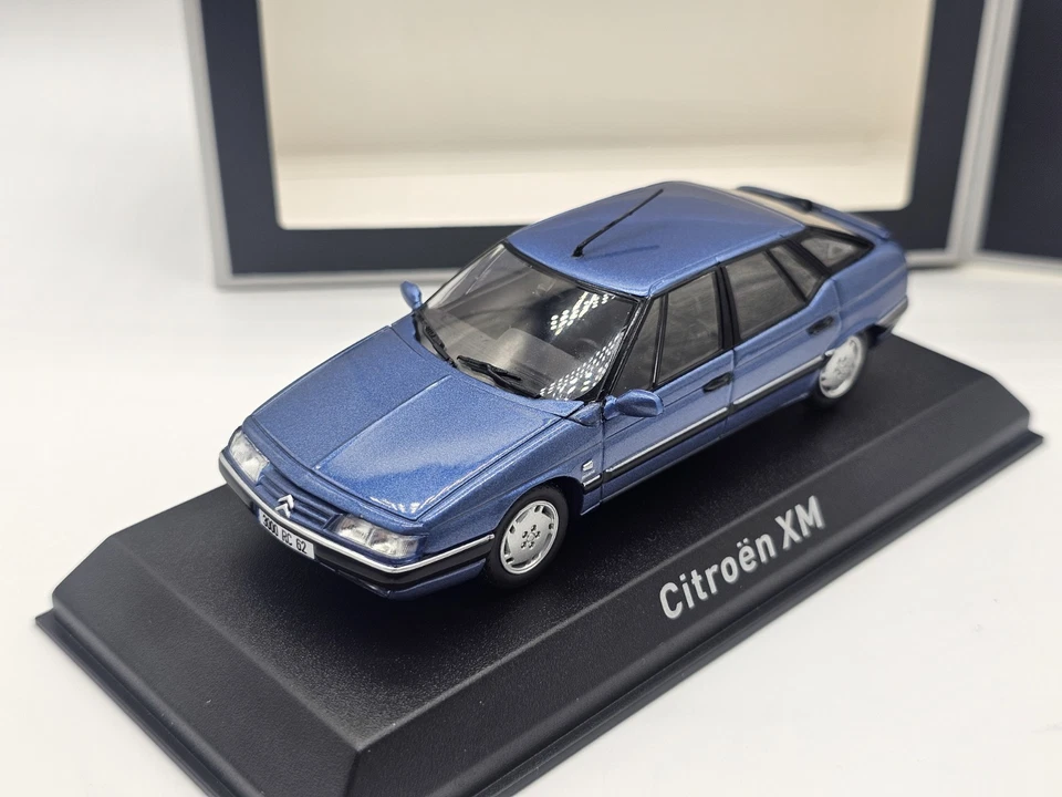 Citroen XM 1995 Blue 1:43 Norev In Box - Immagine 2 di 3
