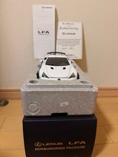 AUTOart 1/18 Lexus LFA Nürburgring Package Diecast Model Whitest White
