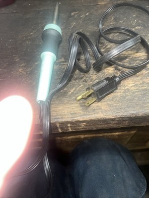 Weller Soldering Iron 7400 Nice Condition