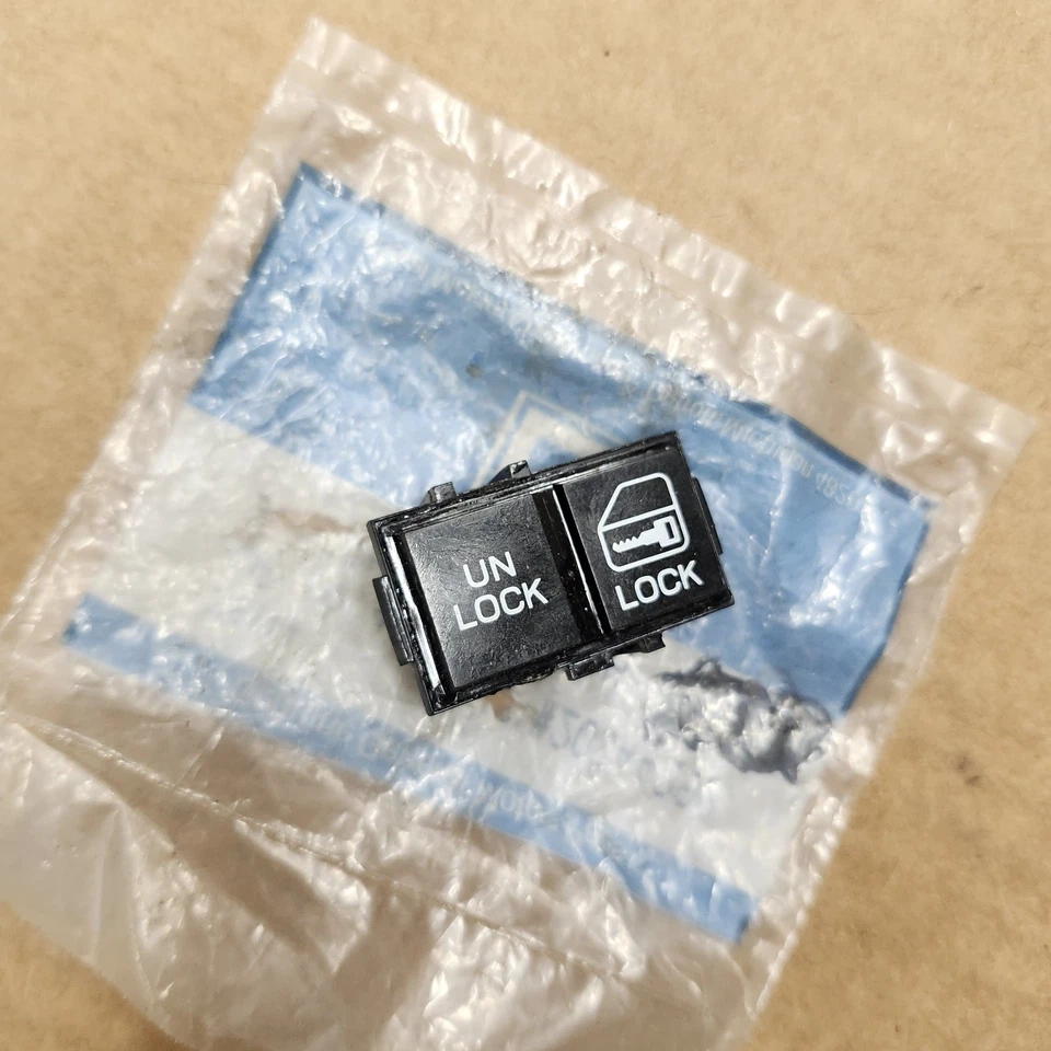 84-85 C4 Corvette RIGHT Power Door Lock Switch Buttons Un Lock NOS 82-89 Camaro - Image 4 of 4