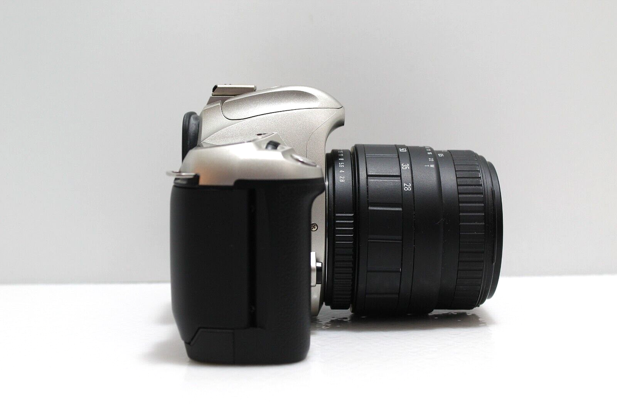 Pentax ZX-60 With Sigma UC Zoom 28-70mm Lens - Vintage 35mm Film