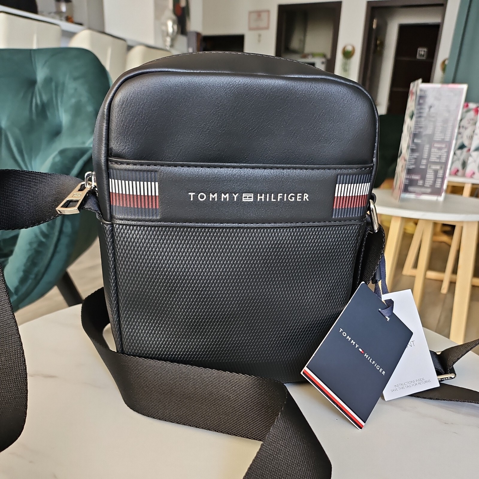 Bolso Bandolera Tommy Hilfiger Hombre Azul - Usado Una Vez