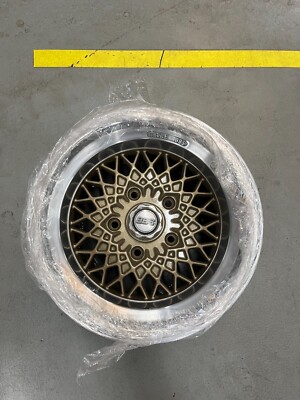 Porsche BBS Wheel 15x8 Pn-2900884 5'' Backspacing Gold Mesh for