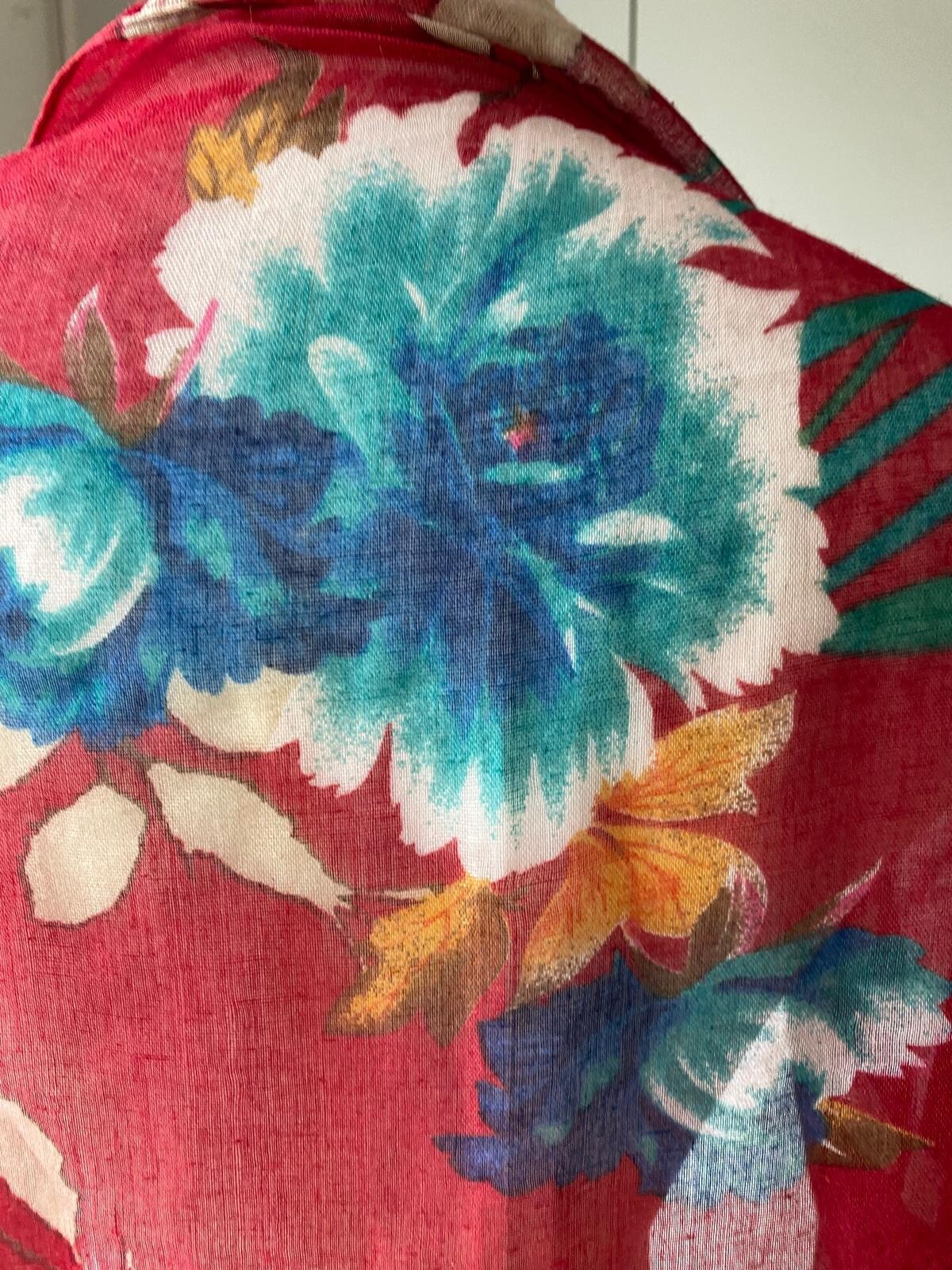 LARGE RECTANGULAR LIGHT WEIGHT SCARF SHAWL RED MU… - image 4