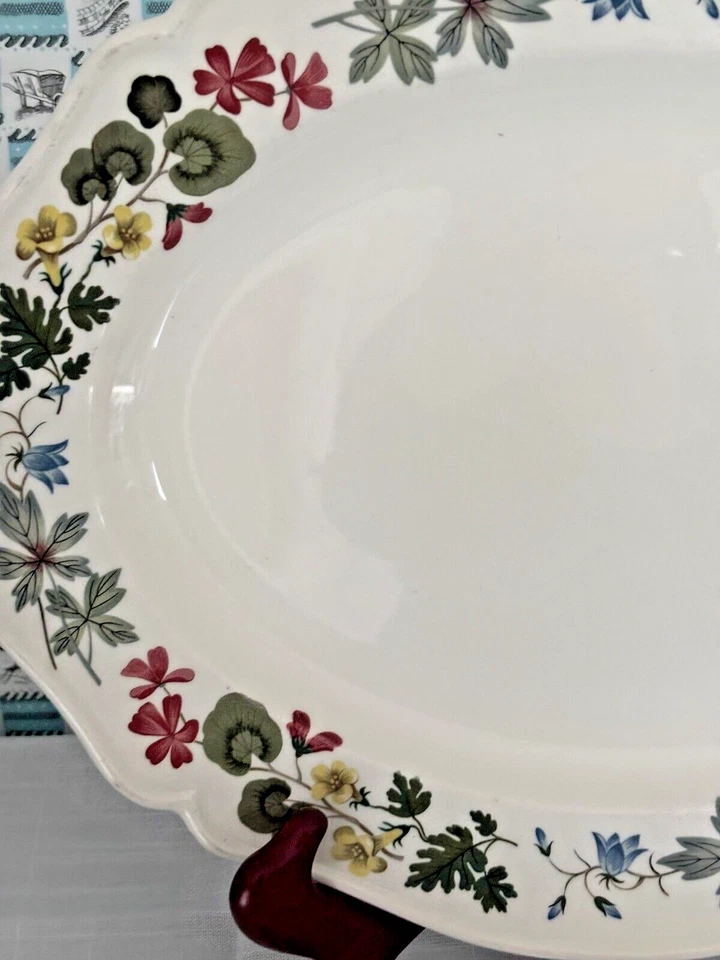 Vintage Wedgwood  ‘Richmond’ Oval Platter scalloped edge floral trim 14” X 11” - Image 4 of 4