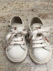 white leather converse with rose gold eyelets