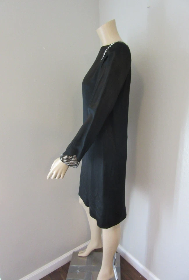 Vestido ALBERT NIPON Negro Satinado Transparente Cuentas 8 Cuello Cuadrado Cierre Botón BR60 Foto 2 de 4