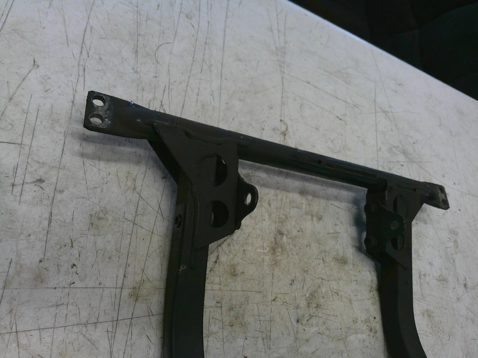 Suzuki Katana 600 GSX600F 2000-2007 chasis subchasis inferior Foto 4 de 4