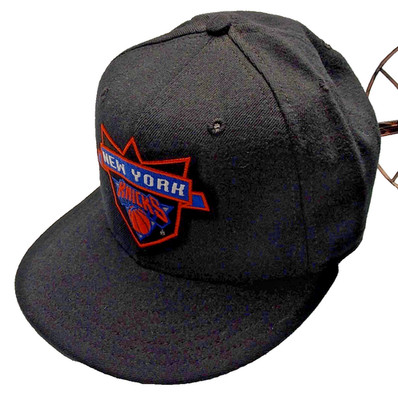 NBA NY Knicks 59FIFTY Fitted Baseball Hat 7 1/8 Black Knicks Logo Under Name