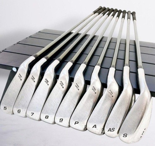 Driver De Golf Tsuruya Axel Dual Impact HM 10° – Shaft Graphite Regular, Grip Majek, Droitier, Occasion