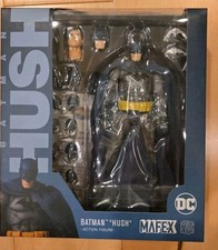 MAFEX No.105 Batman Hush Mafex