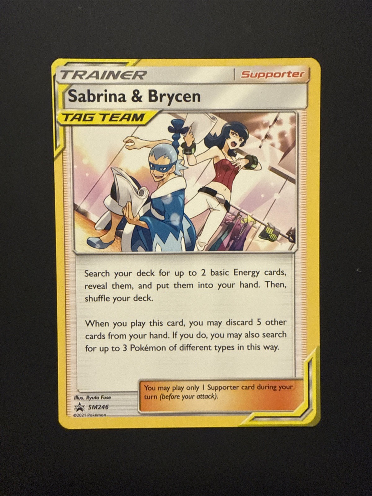 Sabrina & Brycen SM246 Sun & Moon Black Star Promo Pokemon Card NM