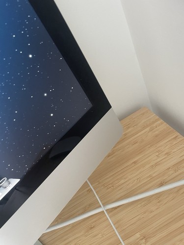  iMac 27-inch Mid 2011 | i5 3.1Ghz | 24GB Ram | 1T Storage | AMD Mountain Lion - Picture 4 of 18