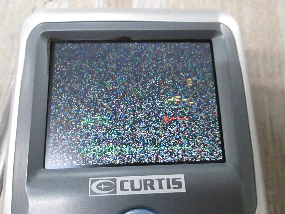 CURTIS RT250 POCKET PORTABLE 2.5" TFT LCD COLOR SCREEN TV SET - Image 2 of 4