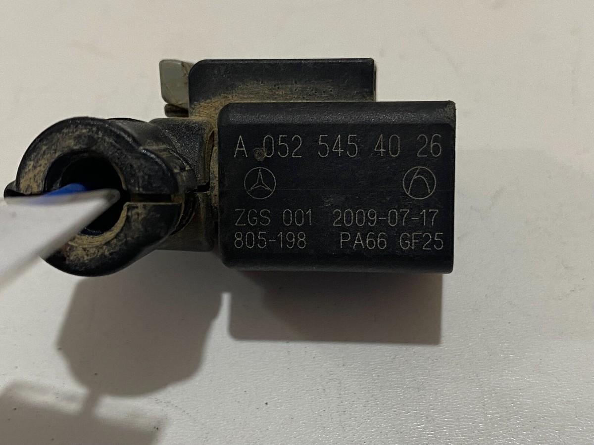 Mercedes Benz Engine Wiring Loom Plug Connector A0525454026 805  
