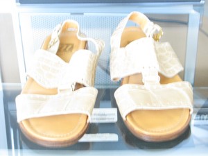 mauri alligator sandals