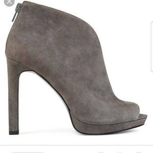 Nine West 8.5 Tariano Peep toe De Salón Tacón Alto Botines Gris Gamuza  Usado En Excelente Condición | eBay