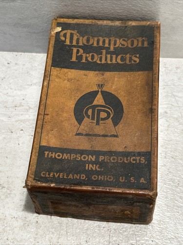 NOS Thompson 1933-1935 Chevrolet passenger, Sedan Delivery Standard King Pin Set - Picture 4 of 5