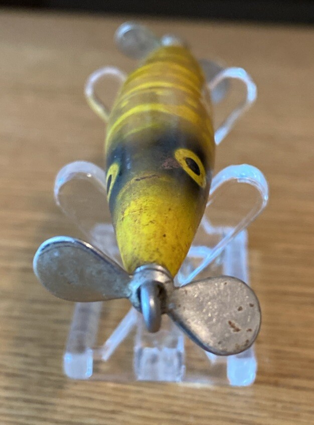 Vintage ORIGINAL Heddon Dying Flutter Fishing Lure • 9205 Yellow