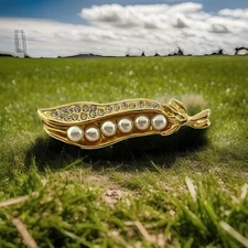 Vintage Faux Pearl Peas in A Pod Beads & Rhinestone Brushed Goldtone Brooch
