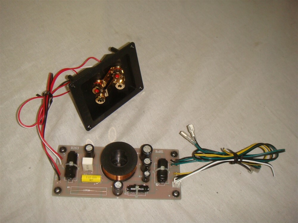 REPLACEMENT CROSSOVER WITH BINDING POSTS FOR INFINITY REFERENCE