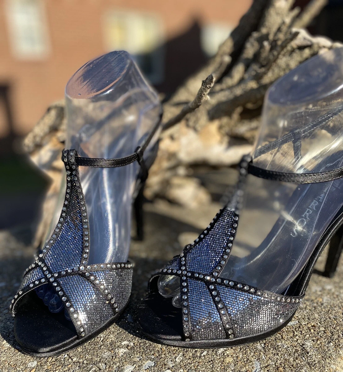 Caparros heels store