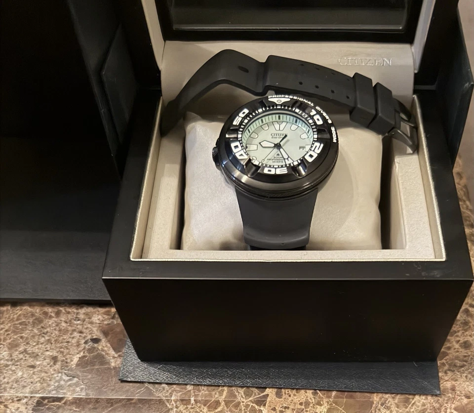 Reloj Citizen Promaster “EcoZilla” BJ8055-04X Foto 2 de 4