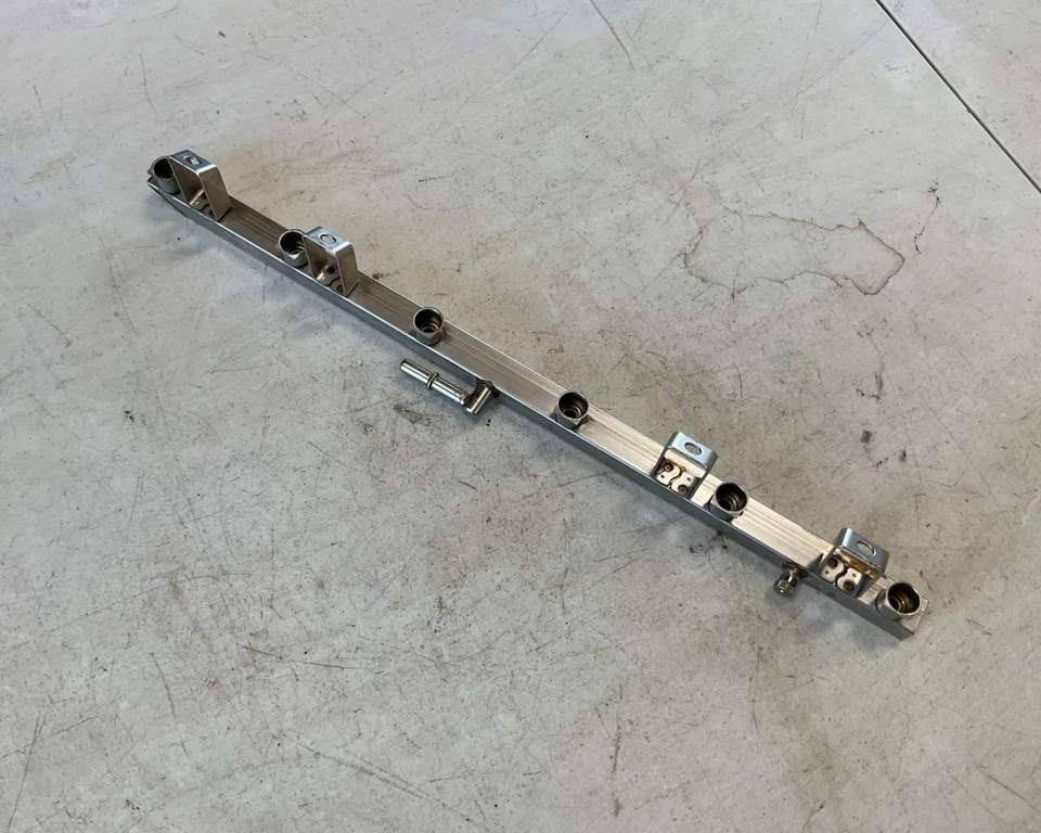 BMW 328i 528i 525xi 530xi 2006-2013 carril inyector de combustible OEM Foto 3 de 4