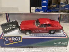 Corgi 94075 318 Jaguar XJS with Badge - Red