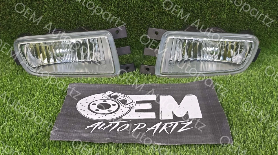 Par de luces antiniebla parachoques Lexus GS300 Toyota Aristo 1998-2005 OEM JDM usadas Foto 3 de 4