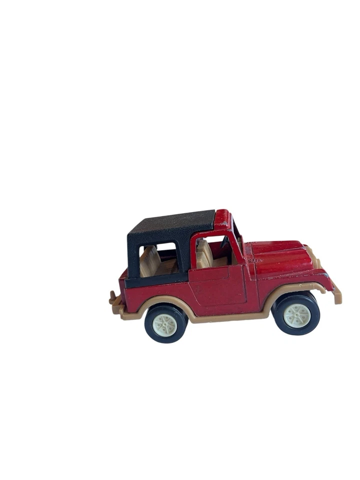 Camión de juguete Tootsie Jeep CJ-7 rojo bronceado acero prensado juguete de colección Foto 2 de 4
