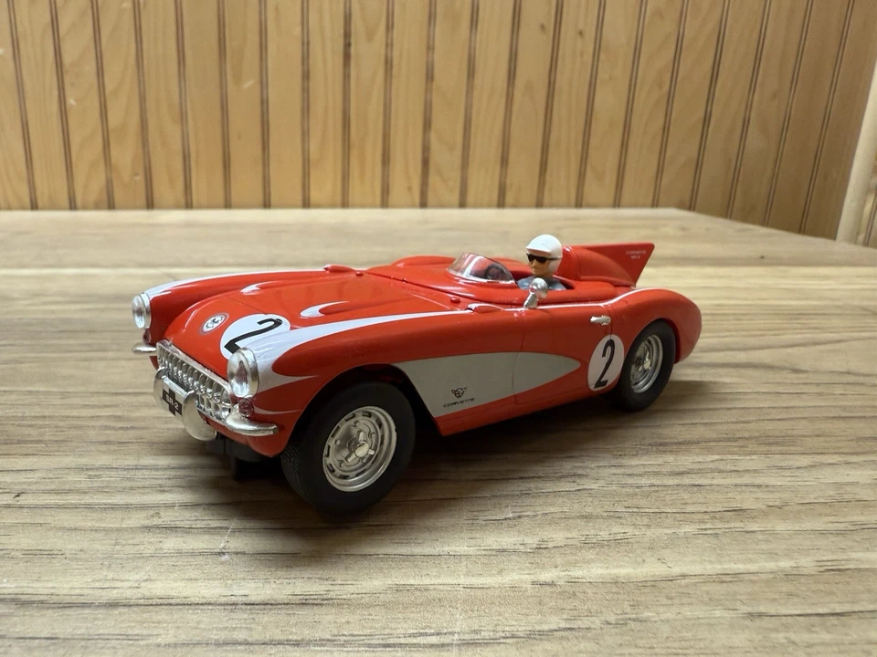 Clásico Corvette SR-2 Coche Ranura 1/32 Funciona Bien Rojo Corvette Ninco Foto 3 de 4