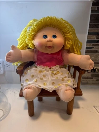 ATHENA KAIJA Cabbage Patch Kids Vintage Kids Exclusive Party Fashion Girl Doll