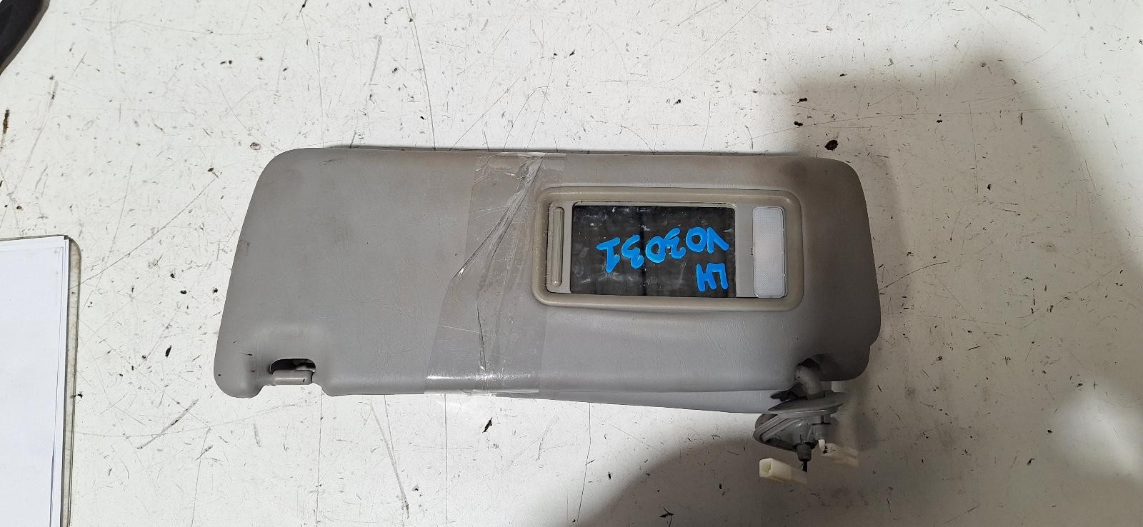 Toyota Kluger Sun Visor Pair MCU28 01/2001-04/2007 - thumbnail 3