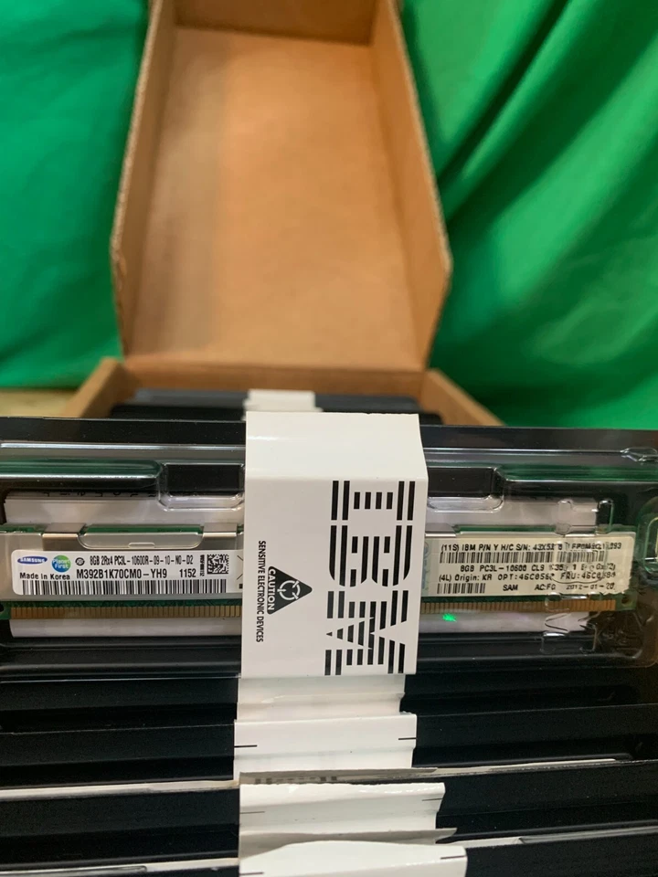 **LOT OF 22** 8 GB mixed Samsung Hynix PC3-10600R Registered ECC RAM IBM - Image 3 of 3