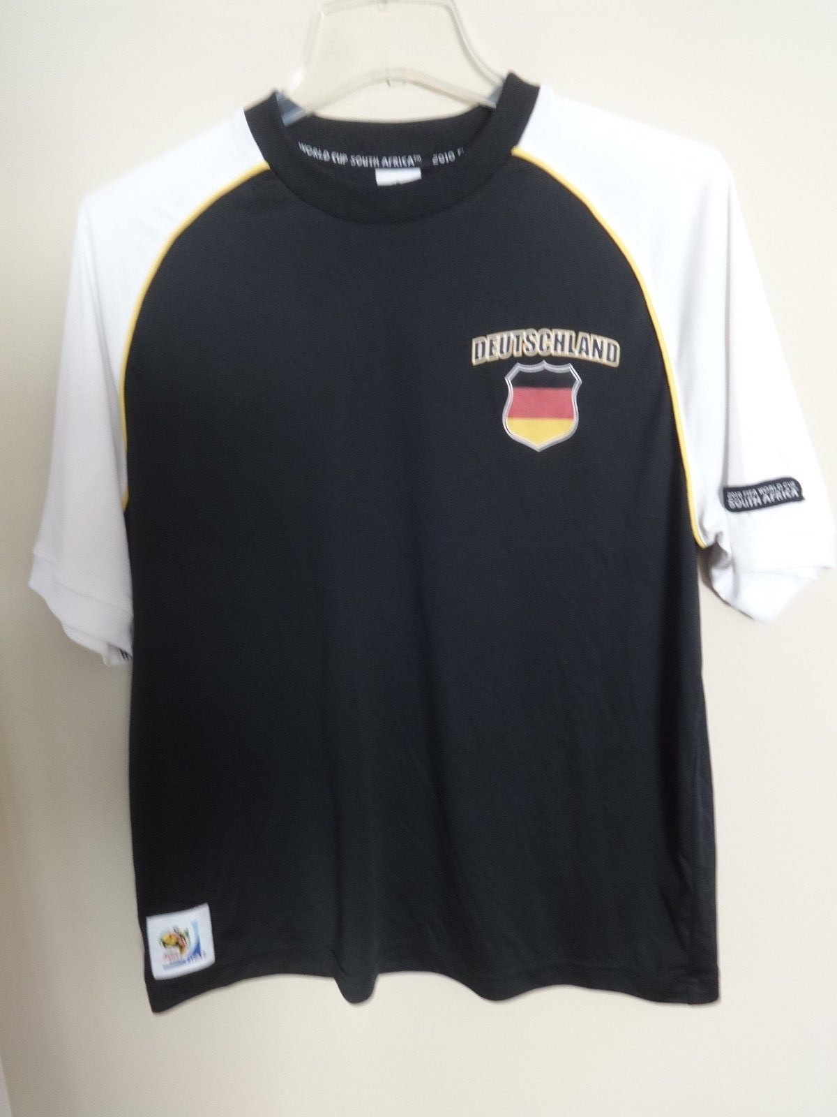 Vtg S. Africa 2010 FIFA World Cup Germany Jersey Men Medium Official Merchandise