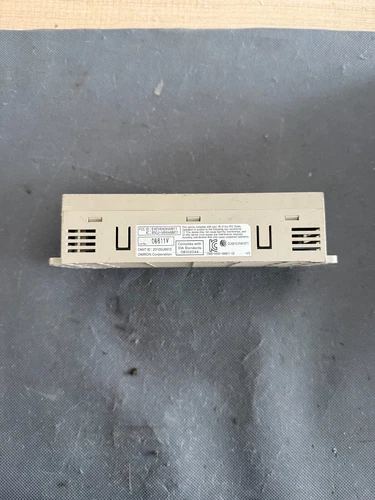 OMRON V640-HAM11-V3 AMPLIFIER UNIT