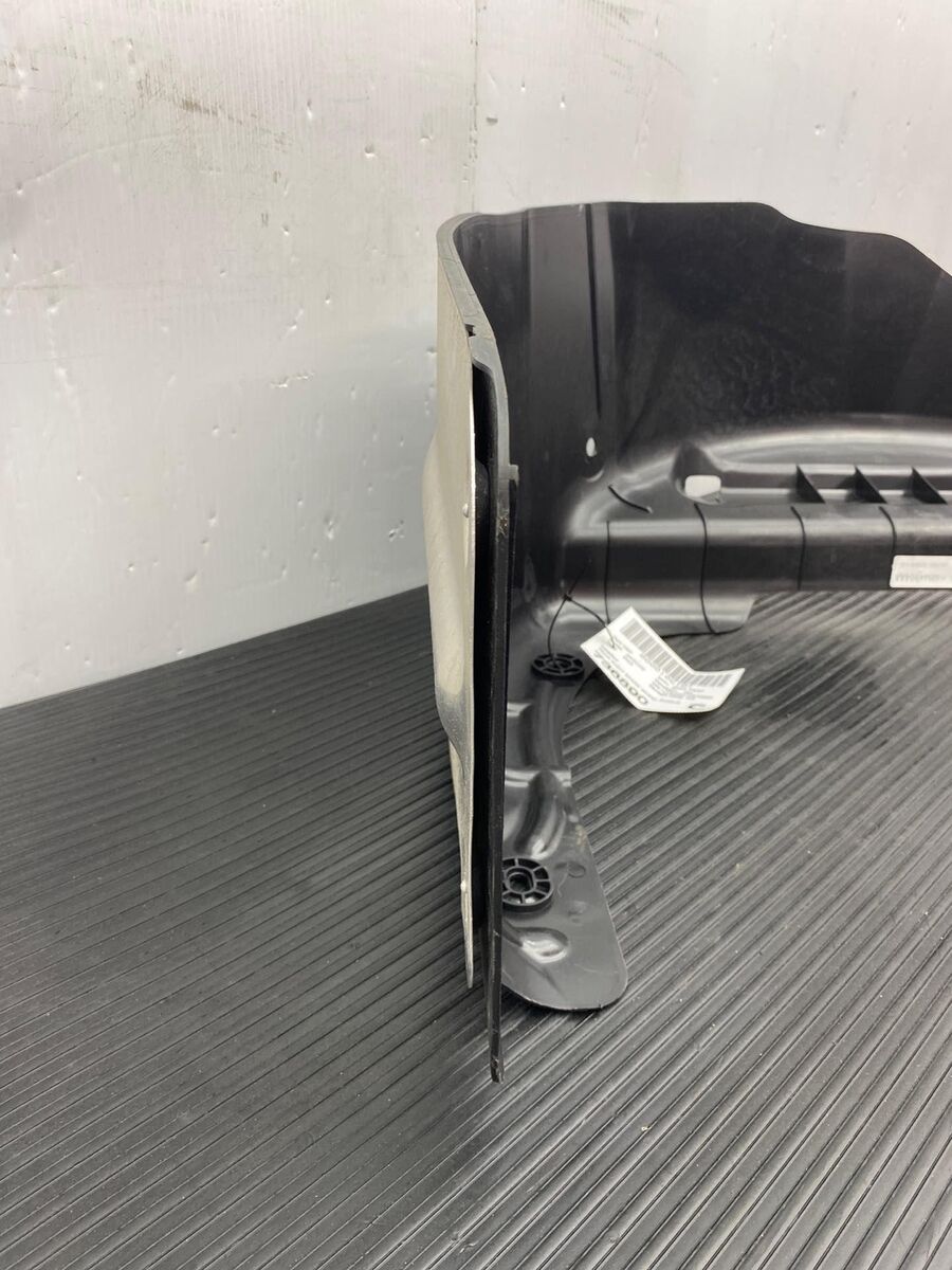 2023 JEEP GRAND CHEROKEE OEM REAR RIGHT SPARE WHEEL SHIELD 2023 JEEP GRAND CHEROKEE OEM REAR RIGHT SPARE WHEEL SHIELD