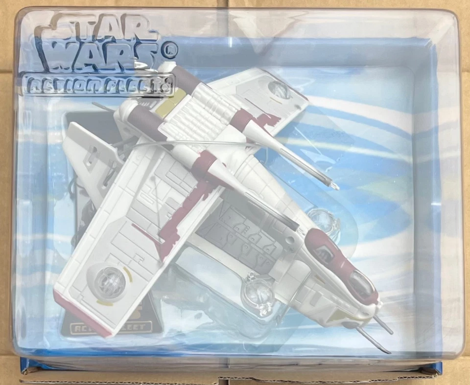 STAR WARS MICRO MACHINES ACTION FLEET REPUBLIC GUNSHIP SHIP 2002 UA55 - Image 2 of 4