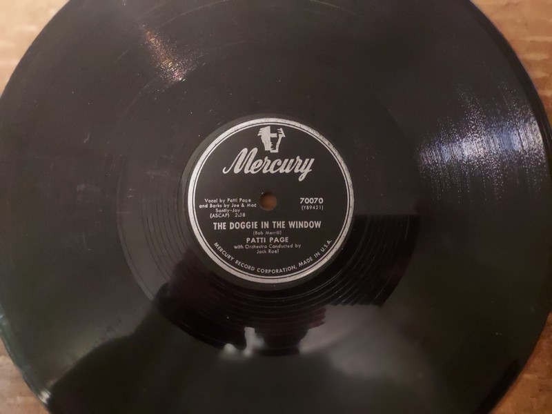 1953 Mercury 78/PATTI PAGE.."The Doggie In The Window"..
